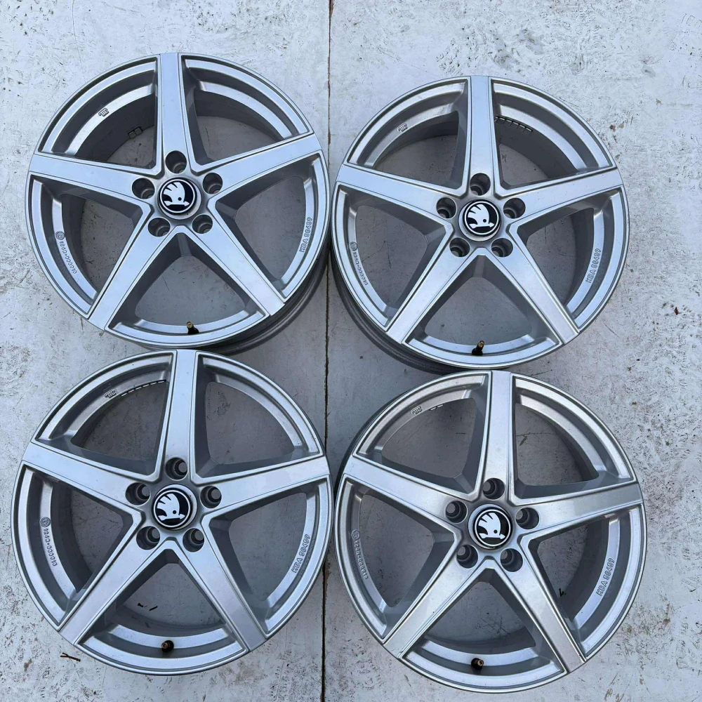 ALU KOLA ŠKODA OCTAVIA KAROQ SUPERB 17" DPH