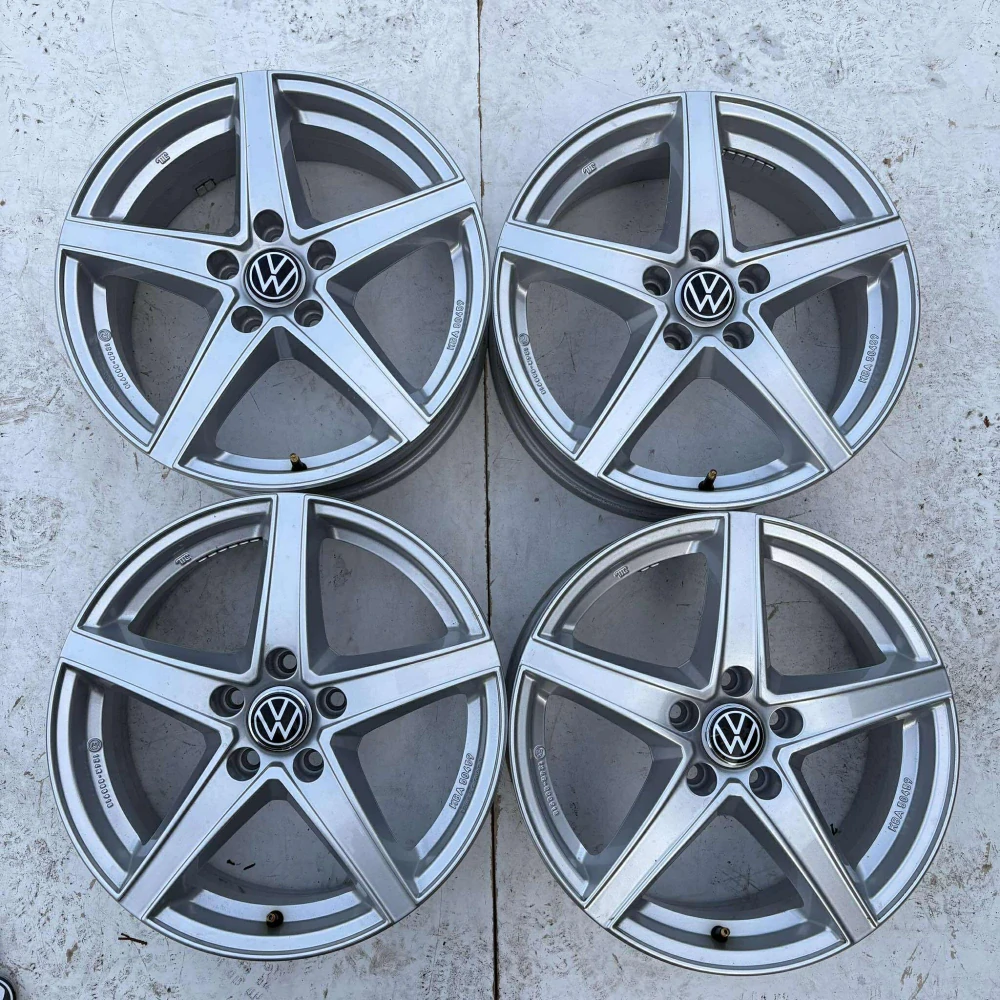 ALU KOLA VW GOLF PASSAT T-ROC TIGUAN 17" DPH