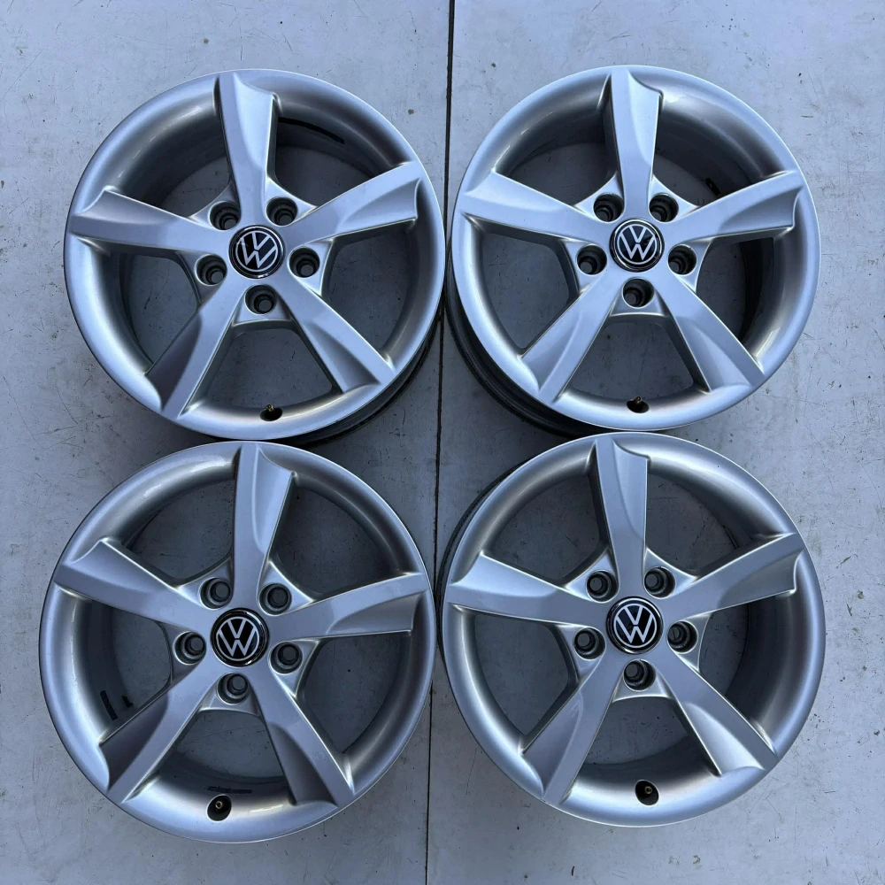 ALU KOLA VW GOLF TOURAN CADDY 16" DPH