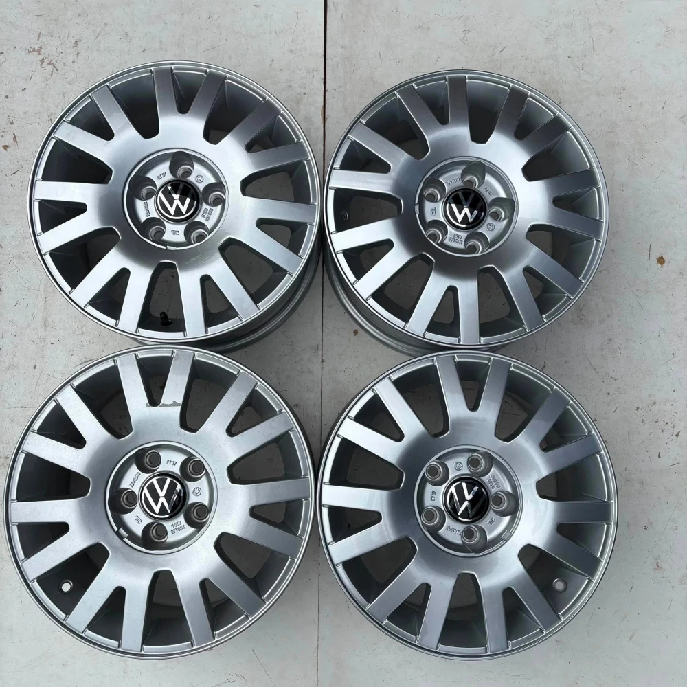 ALU KOLA VW PASSAT GOLF CADDY TOURAN 16" DPH