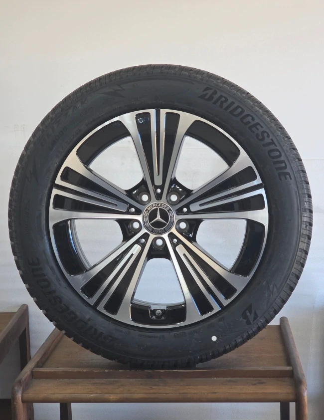 NOVÁ ZIMNÍ ALU KOLA MERCEDES E 18"