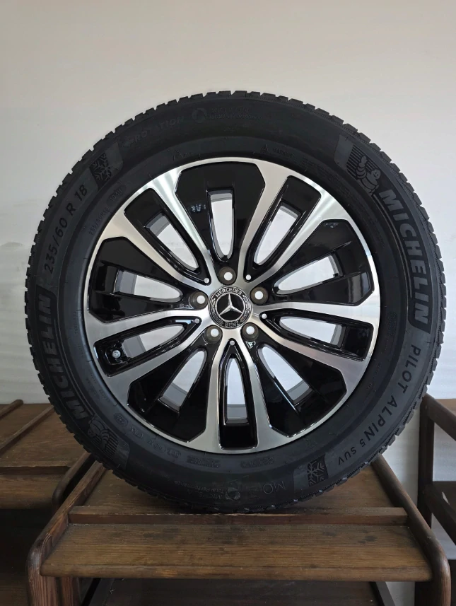 NOVÁ ZIMNÍ ALU KOLA MERCEDES GLC 18"