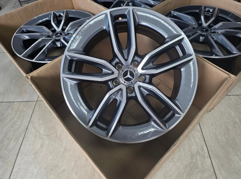 NOVÁ ALU KOLA MERCEDES AMG 19"