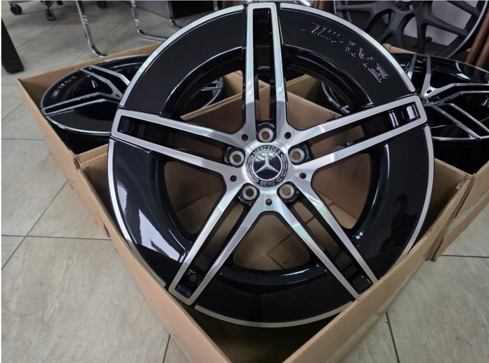 NOVÁ ALU KOLA MERCEDES-BENZ 19" AMG