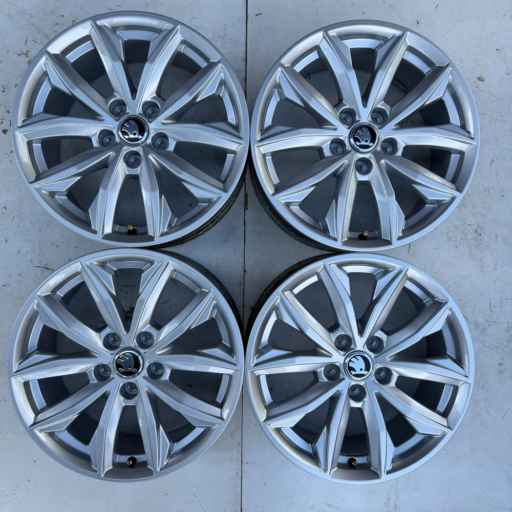 NOVÁ ALU KOLA ŠKODA OCTAVIA KAROQ SUPERB 17"