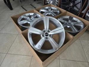 Audi Sportback Q8 e-tron 4KE601025S 20"