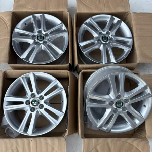 ŠKODA FABIA SCALA RAPID KAMIQ 16 NOVÉ DPH