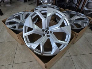 Audi 23" Q8 RS Q8 5x112
