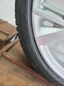 NOVÁ ORIGINÁLNÍ ZIMNÍ ALU KOLA AUDI 22" RS6 RS7