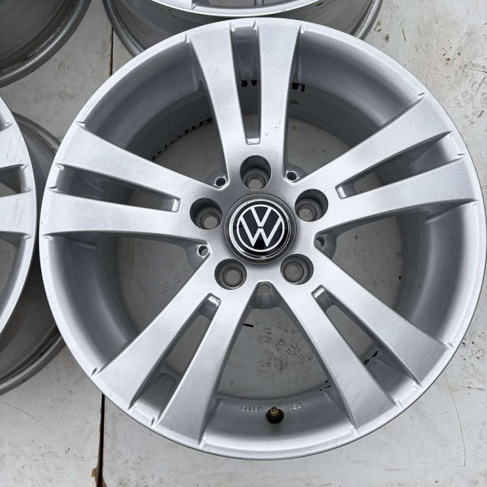 ALU KOLA VW GOLF PASSAT TOURAN 16" DPH