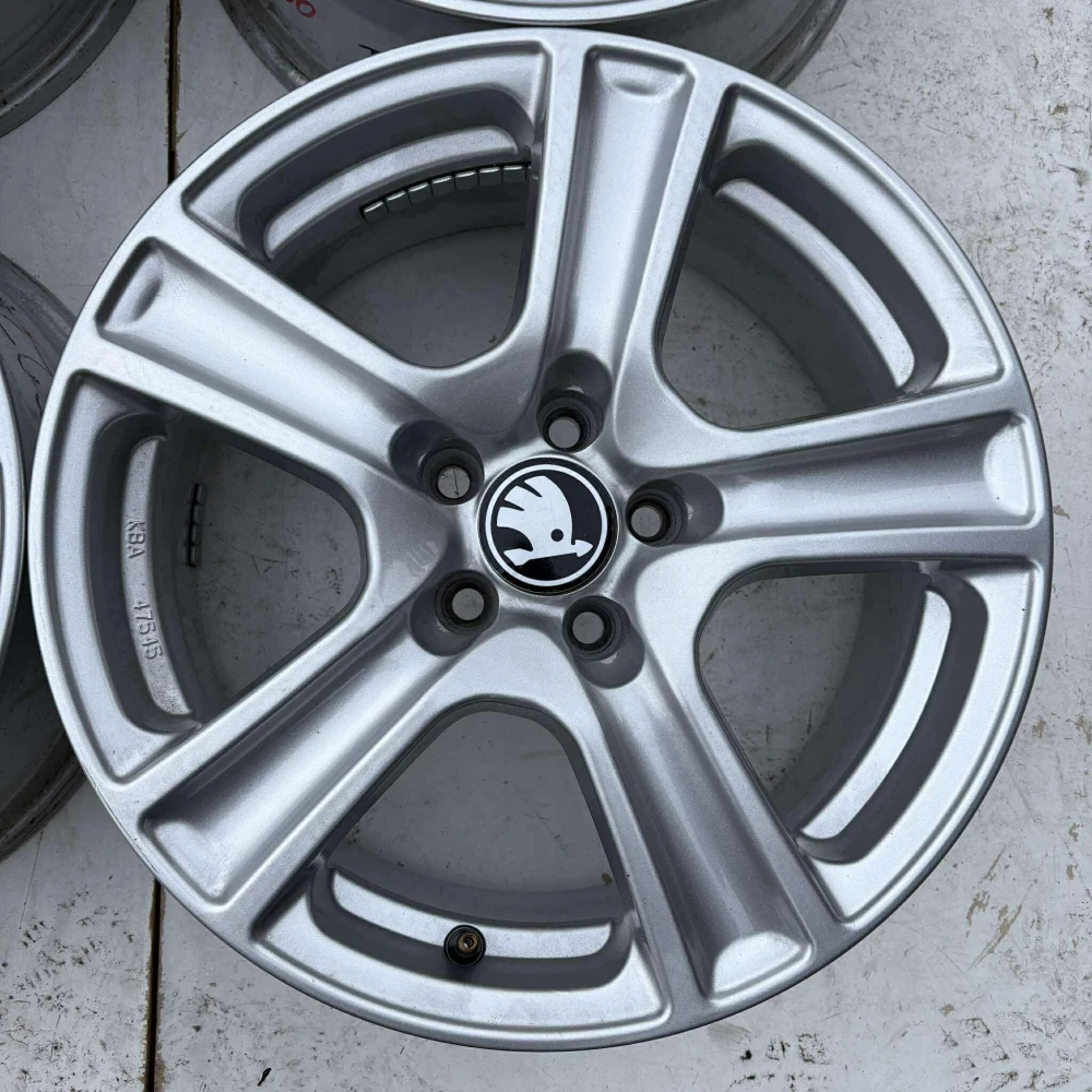 ALU KOLA ŠKODA Scala Fabia Kamiq 16" DPH