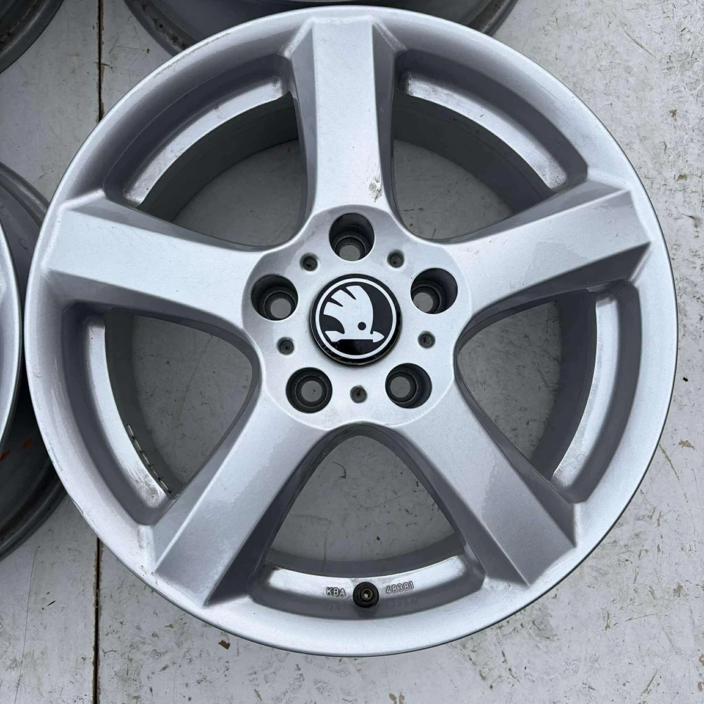 ALU KOLA ŠKODA OCTAVIA SUPERB YETI 16" DPH