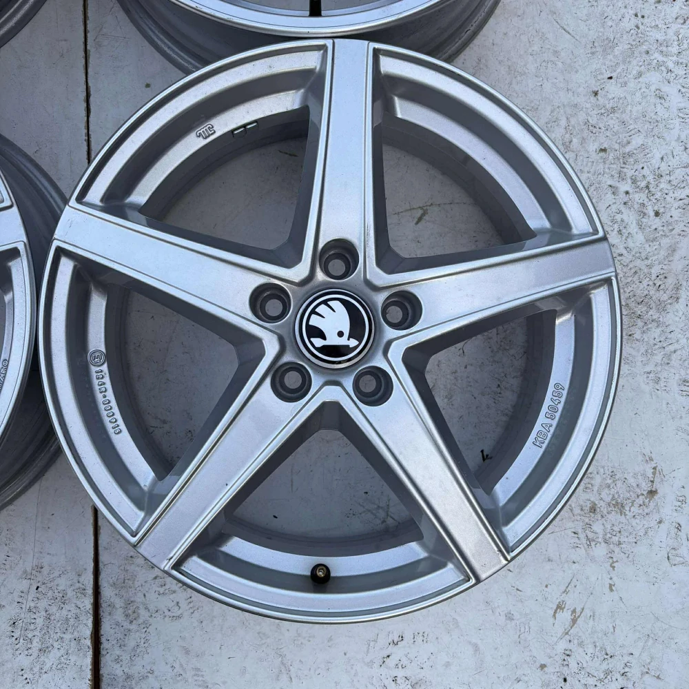 ALU KOLA ŠKODA OCTAVIA KAROQ SUPERB 17" DPH