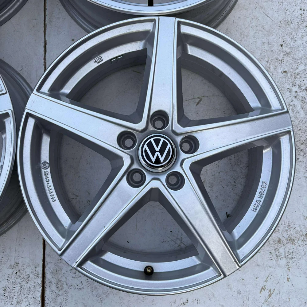 ALU KOLA VW GOLF PASSAT T-ROC TIGUAN 17" DPH