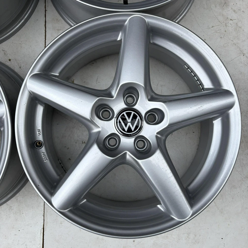 NOVÁ ALU KOLA VW PASSAT GOLF T-ROC TIGUAN 17"
