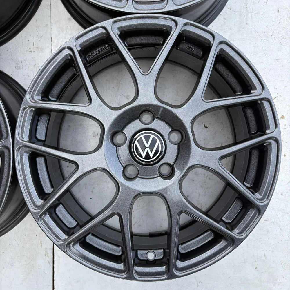 NOVÁ ALU KOLA VW GOLF PASSAT TOURAN TIGUAN 17" DPH