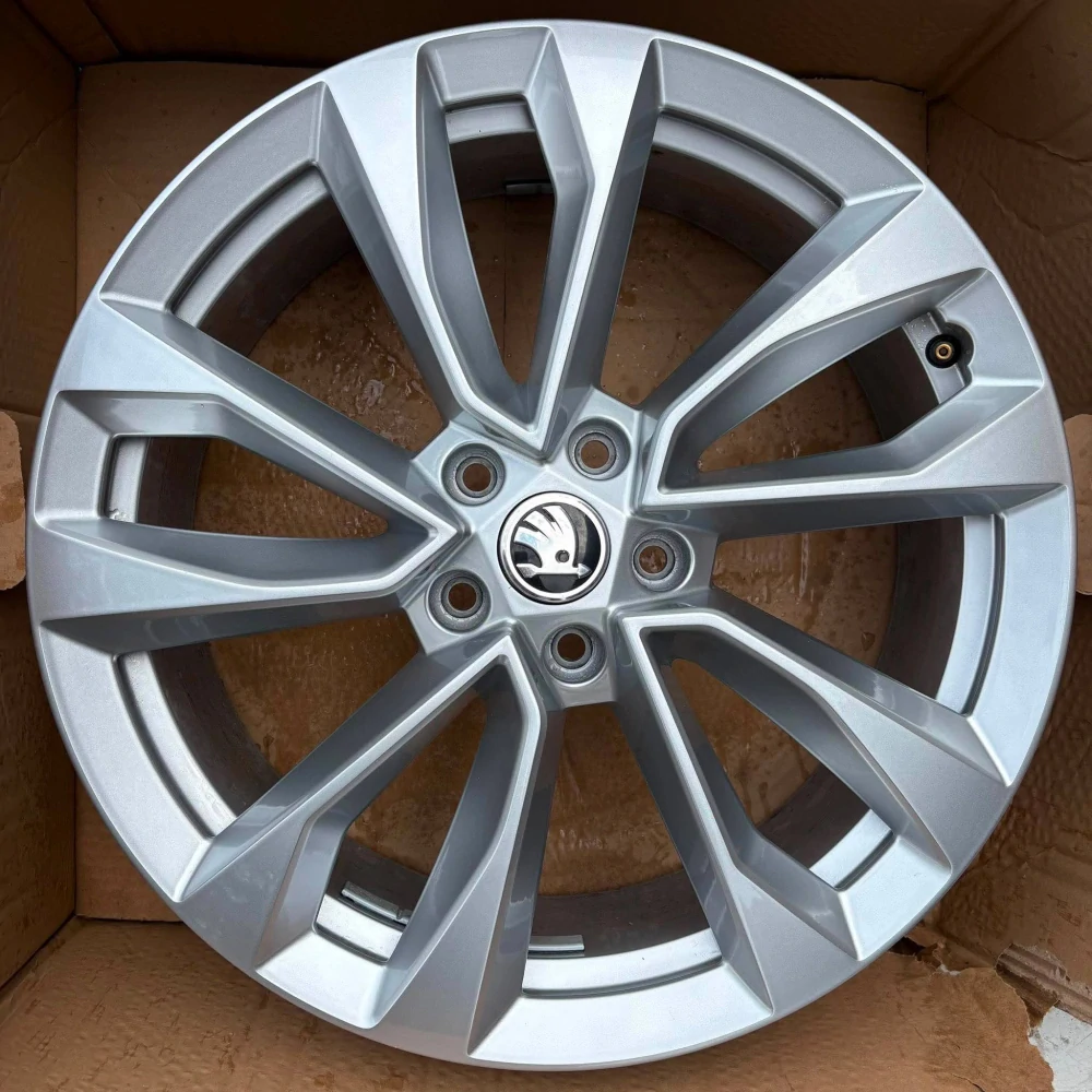 NOVÁ ORIGINÁLNÍ ALU KOLA ŠKODA KODIAQ 19" DPH