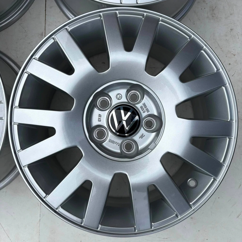 ALU KOLA VW PASSAT GOLF CADDY TOURAN 16" DPH