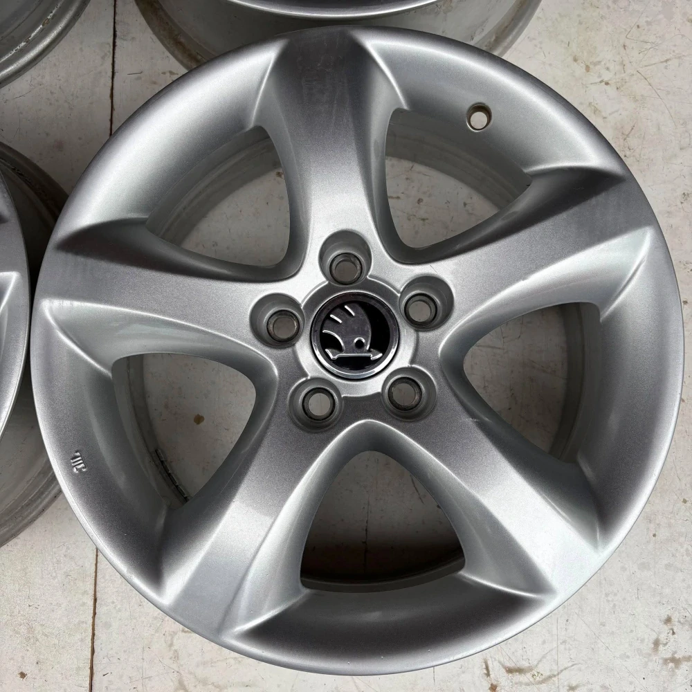 ALU KOLA ŠKODA FABIA RAPID 15" DPH