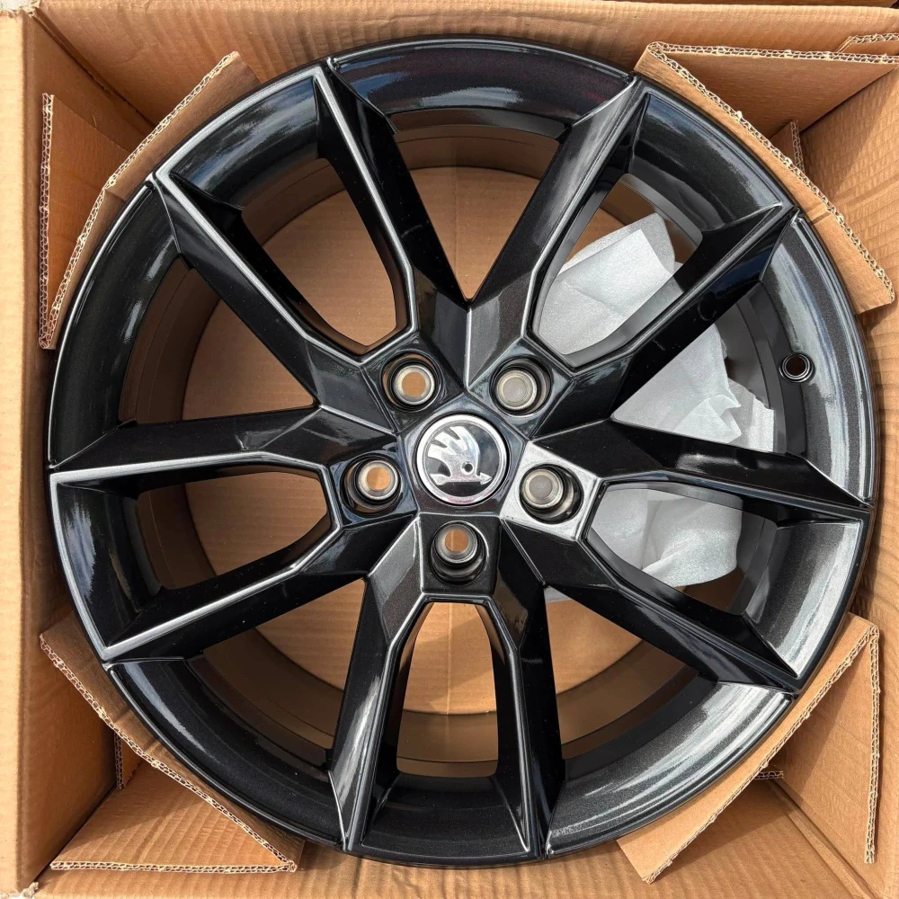 NOVÁ ALU KOLA ŠKODA OCTAVIA KAROQ SUPERB 18" DPH