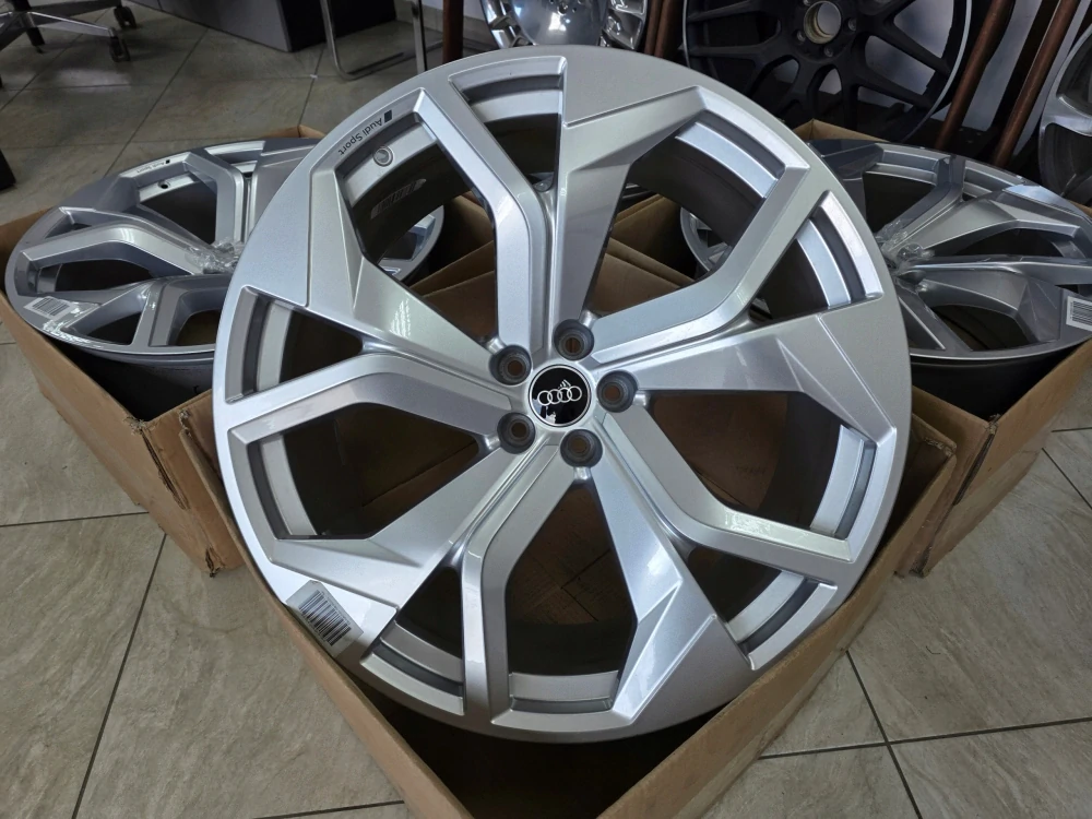 Audi 23" Q8 RS Q8 5x112