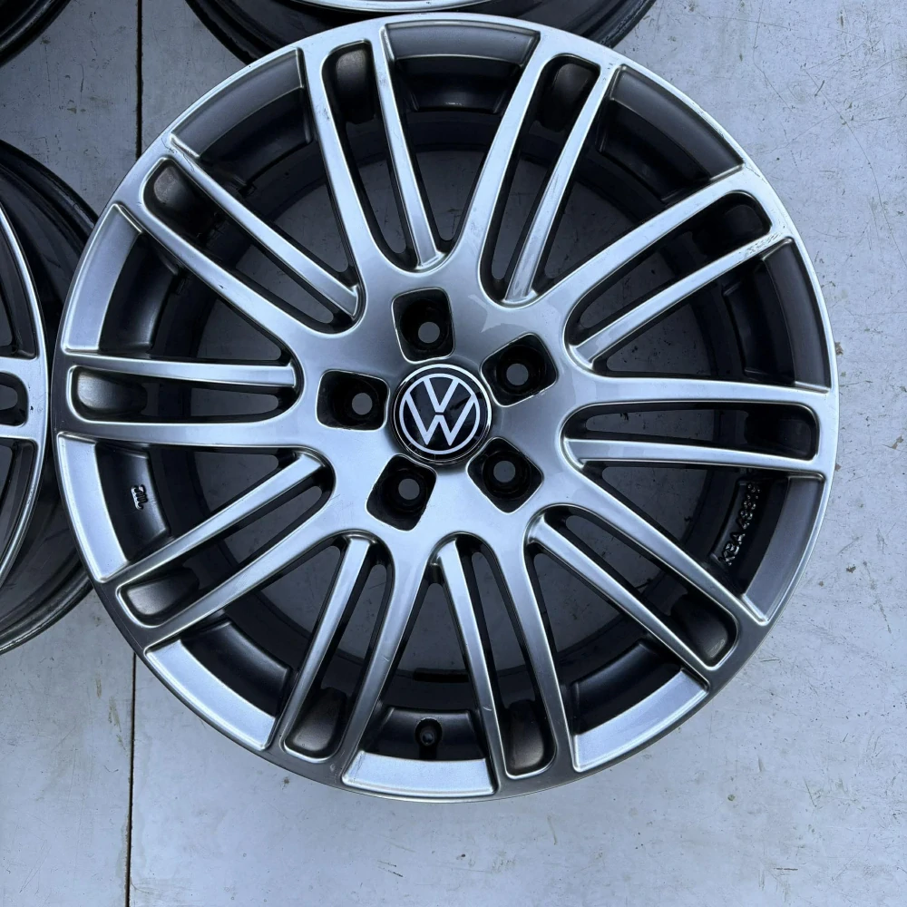 VW PASSAT GOLF TOURAN TIGUAN 17"