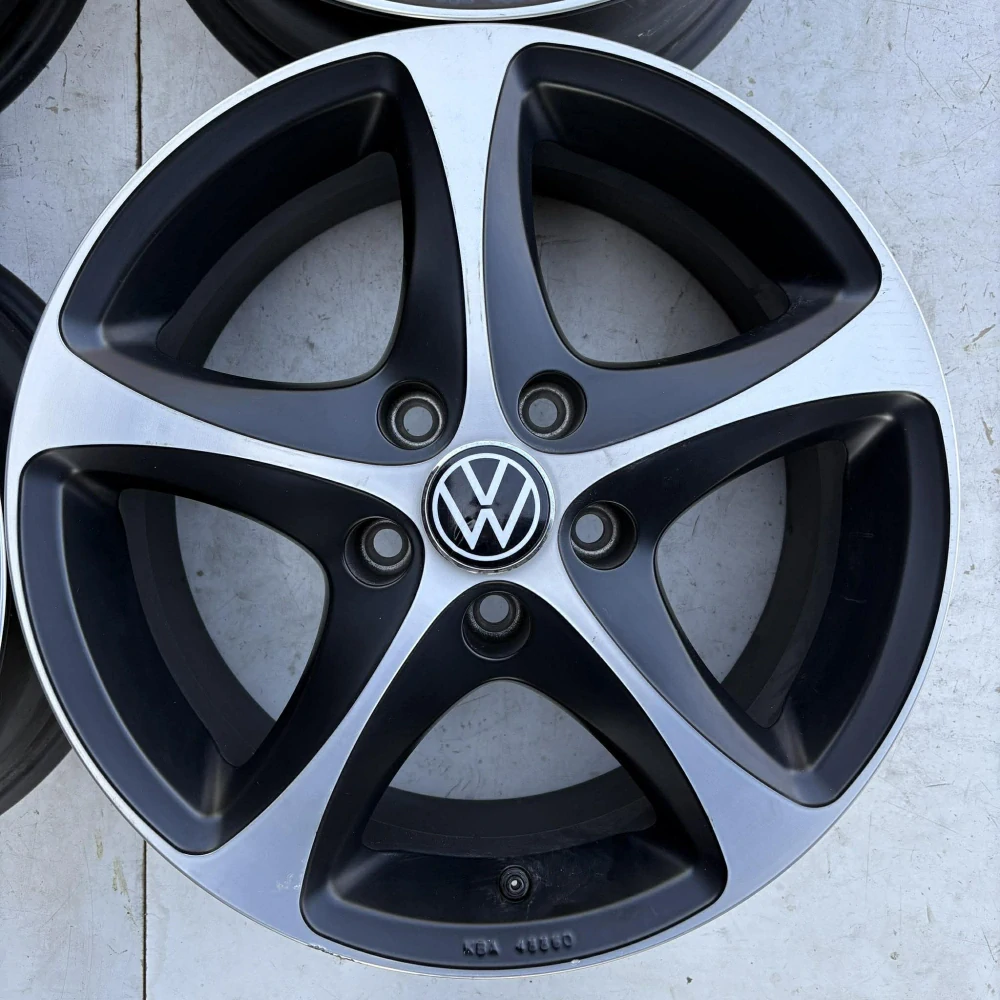 VW GOLF PASSAT TOURAN TIGUAN T-ROC 16"