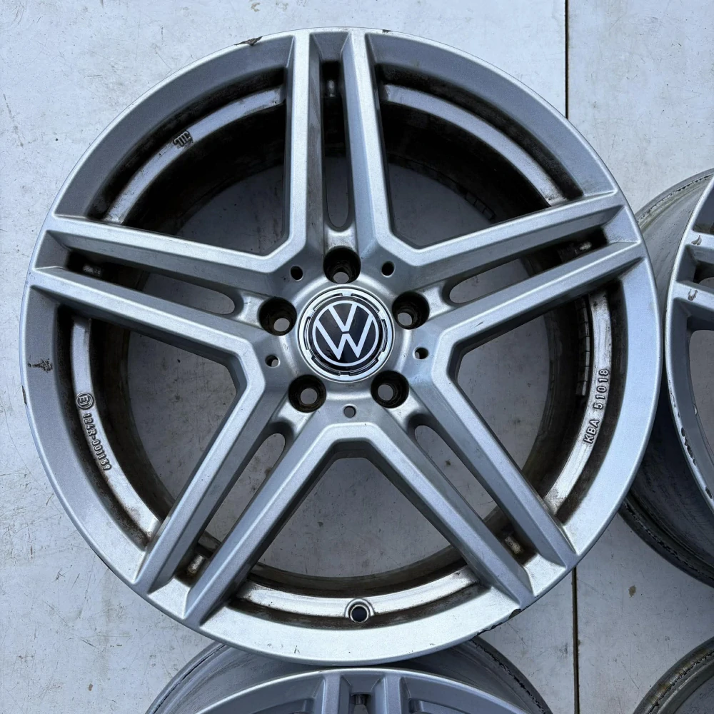 VW PASSAT GOLF TIGUAN 18"