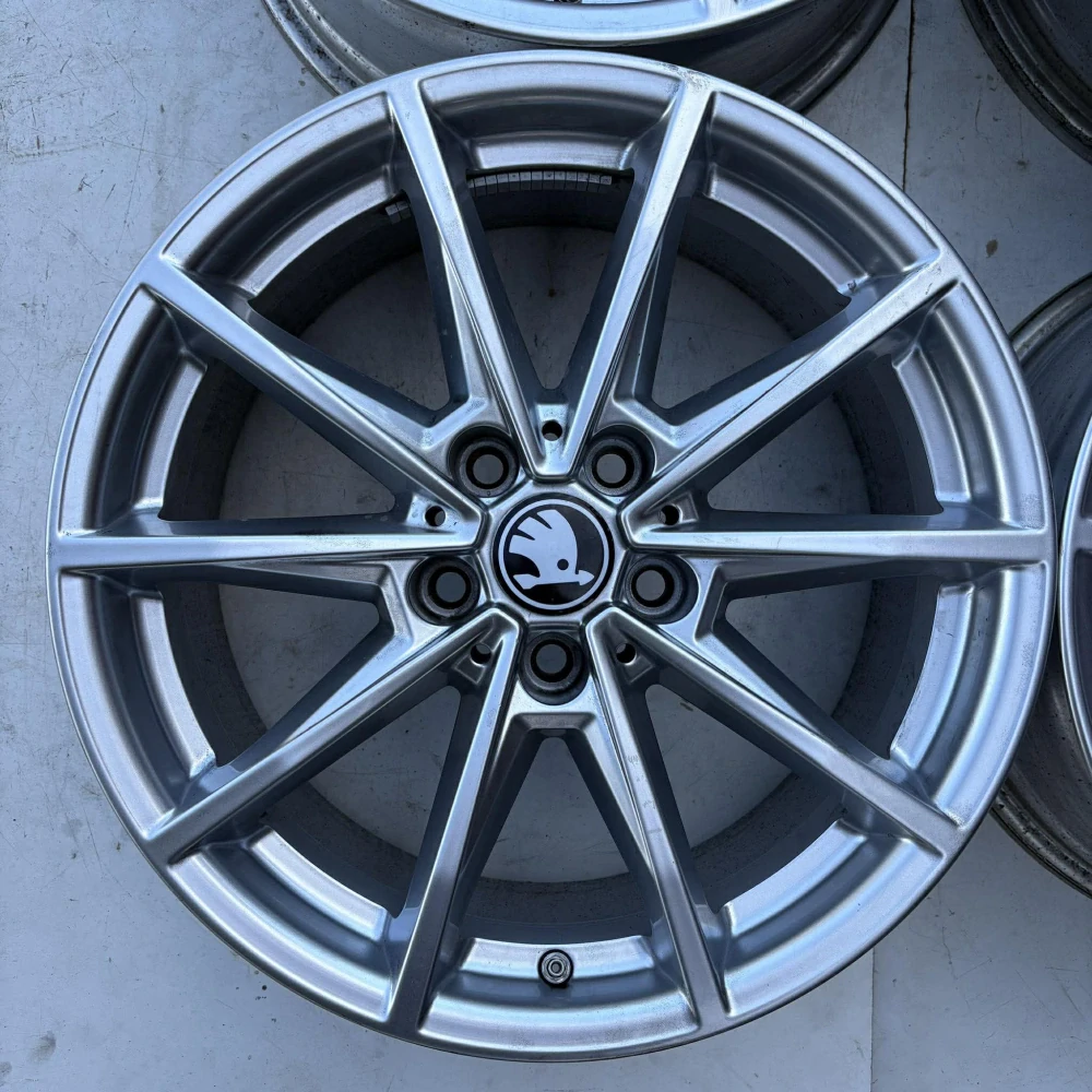 ŠKODA OCTAVIA SUPERB YETI 17" 5X112