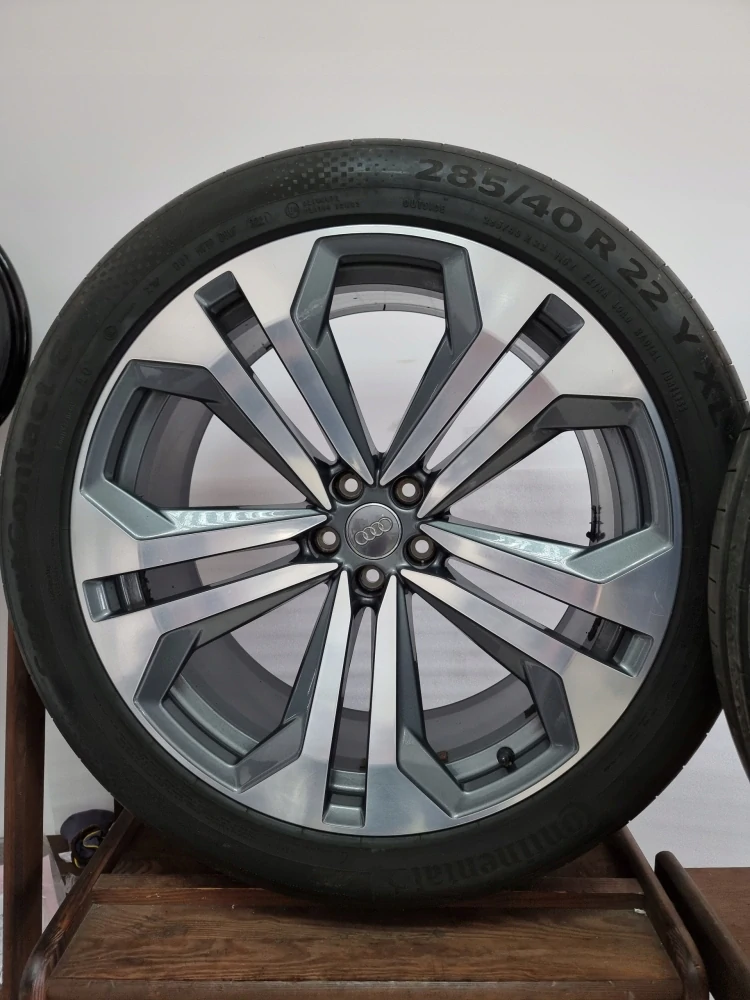 Audi Q8 4M8 Continental LATO 2021 22"
