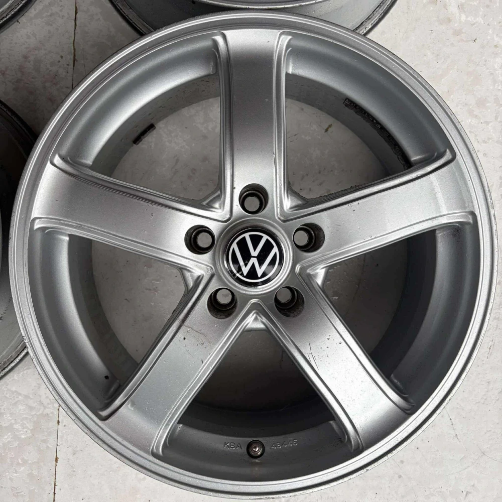 VW PASSAT TIGUAN ARTEON SHARAN 17'' ET35