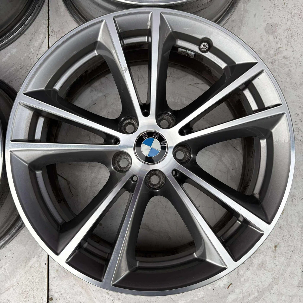 BMW G20 G21 G30 G31 17" + senzory