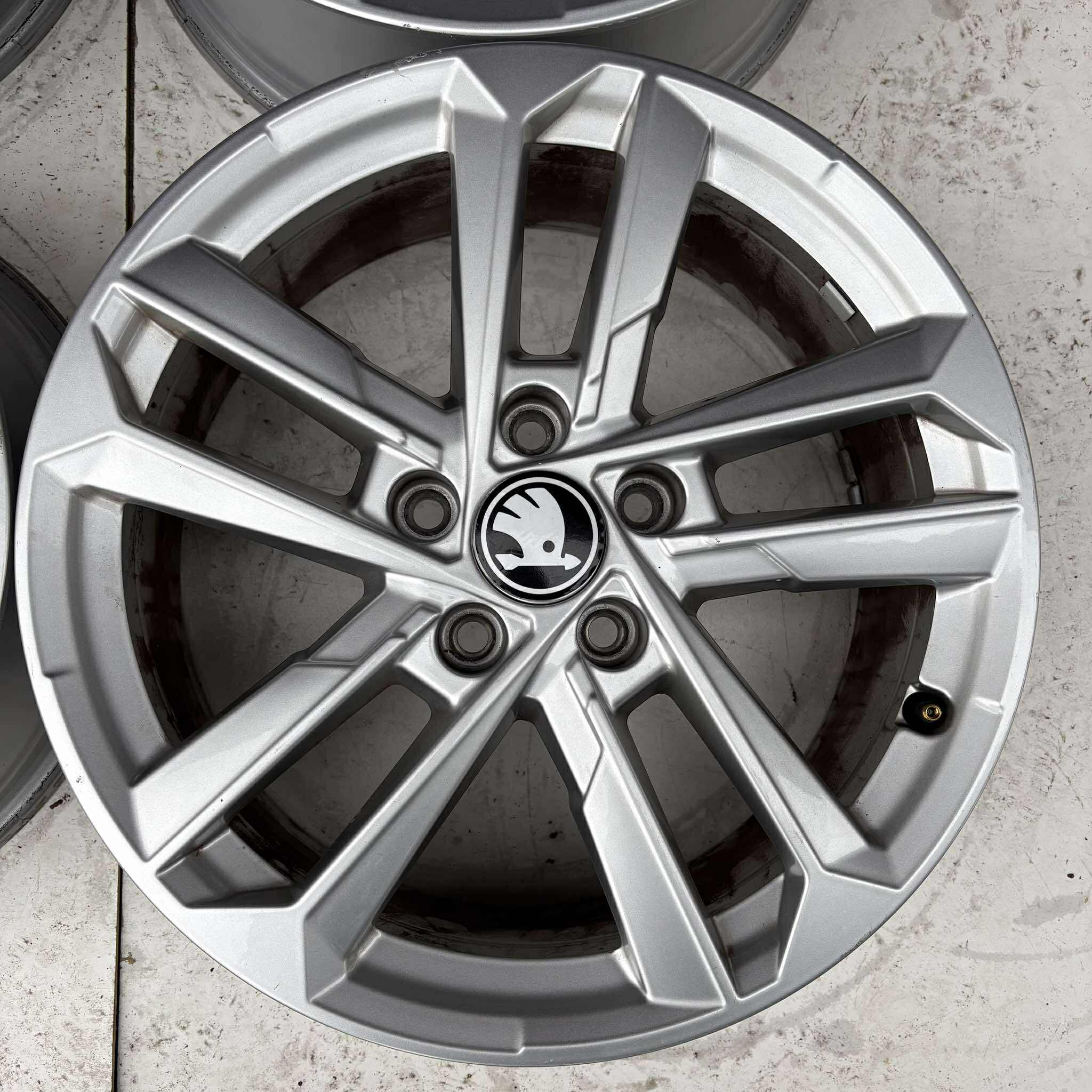 ŠKODA OCTAVIA KAROQ KODIAQ SUPERB 17"