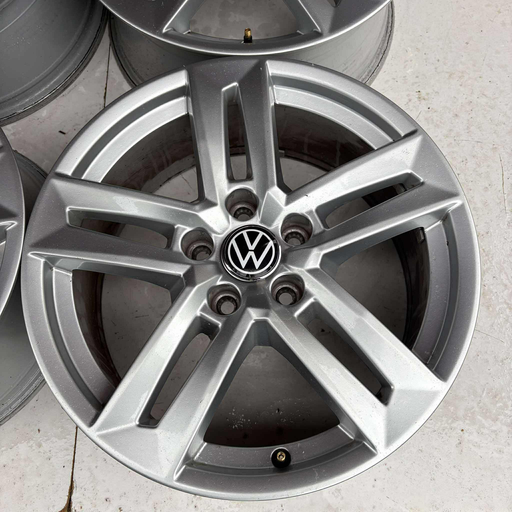VW PASSAT GOLF TIGUAN CADDY 17"