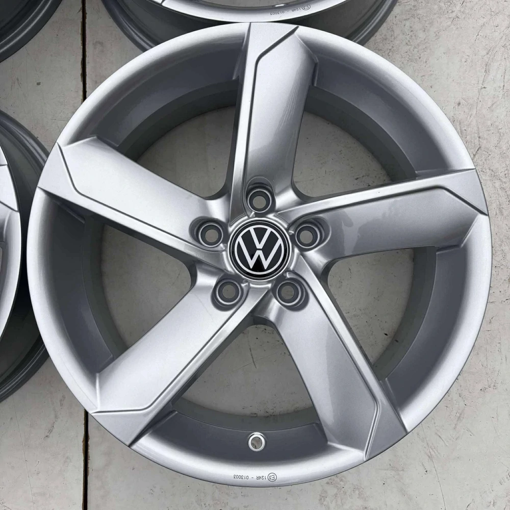 NOVÁ ALU KOLA VW GOLF PASSAT TIGUAN 17" DPH