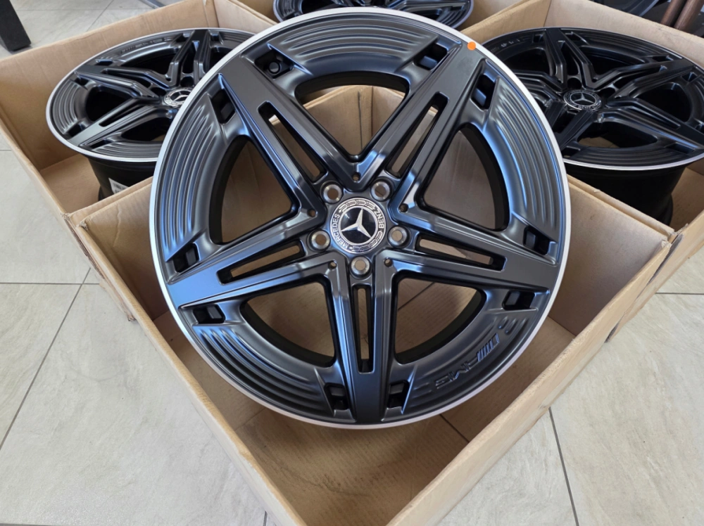 NOVÁ ORIGINÁLNÍ ALU KOLA MERCEDES 19" AMG CLA