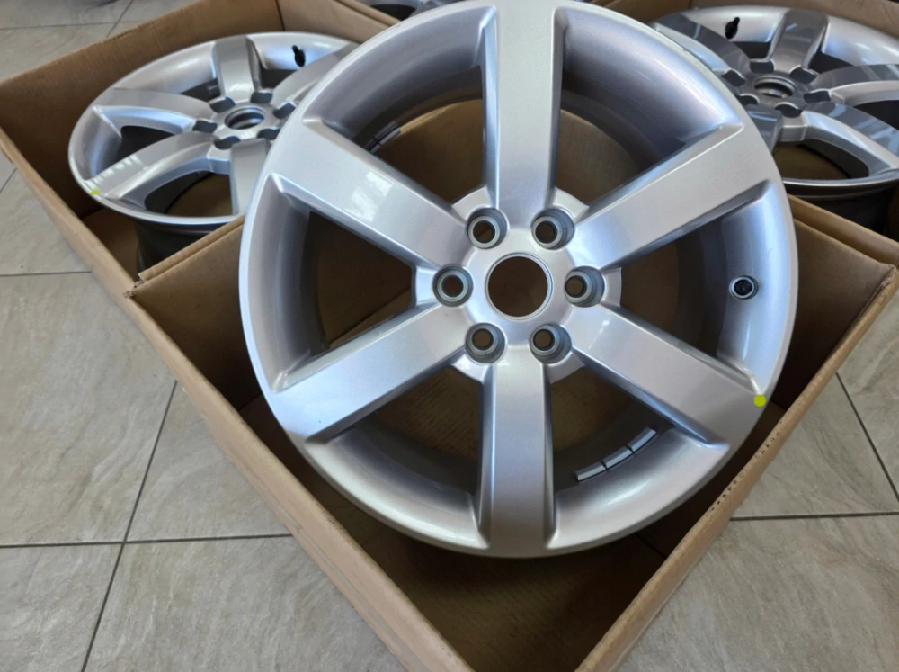 NOVÁ (DEMO) ORIGINÁLNÍ ALU KOLA MERCEDES X CLASSA NISSAN NAVARA 17"