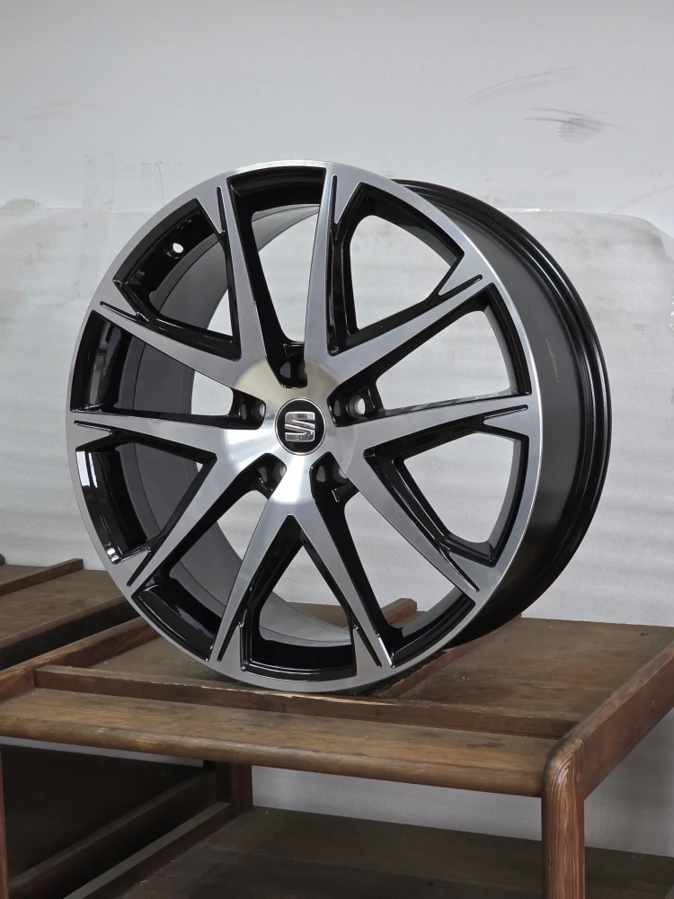 SEAT Ateca Leon Cupra Ateca Tavascan MG 4 Mulan 19"