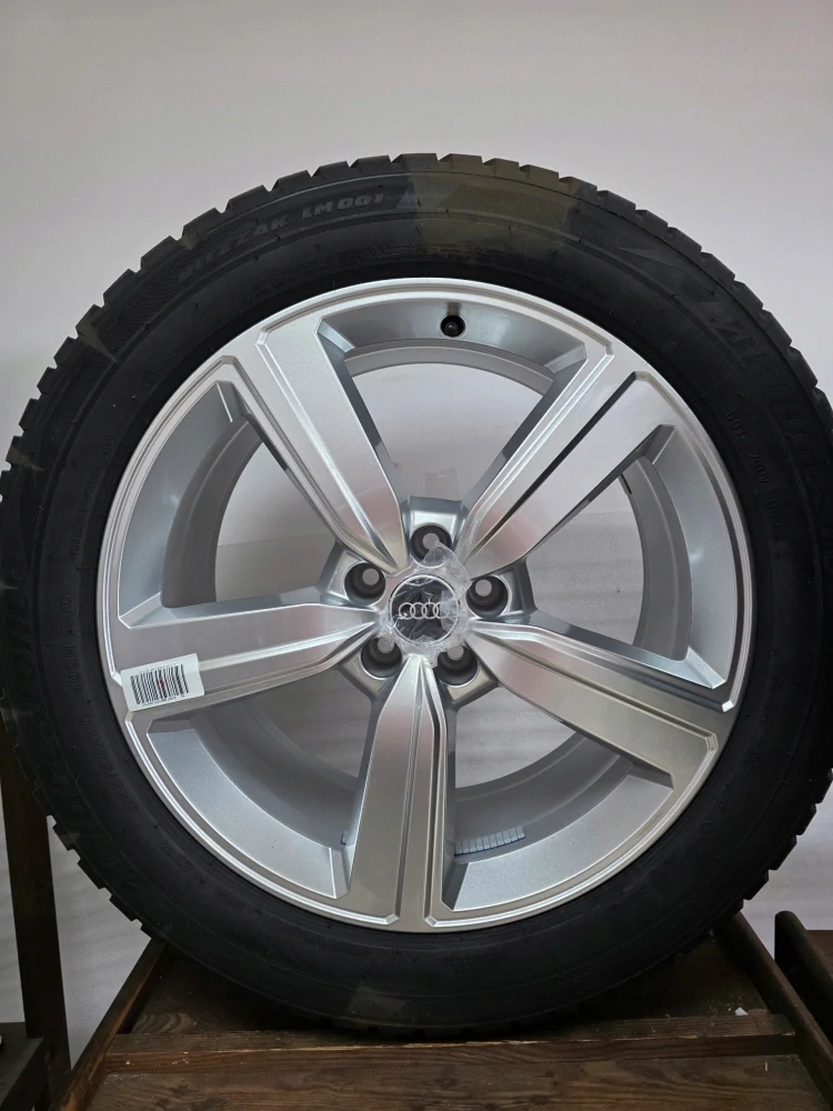 AUDI Q8 e-tron 20" BRIDGESTONE 2021 ROK