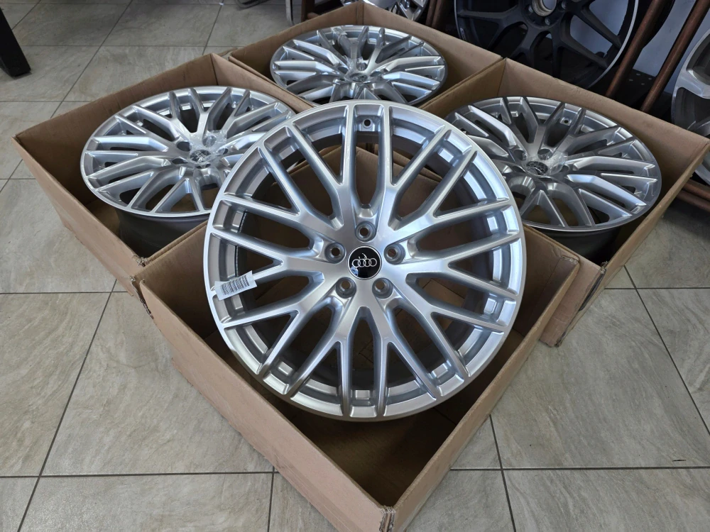 AUDI Q7 4M FACELIFT 20" A5 RS4 RS5 4M0601025CQ