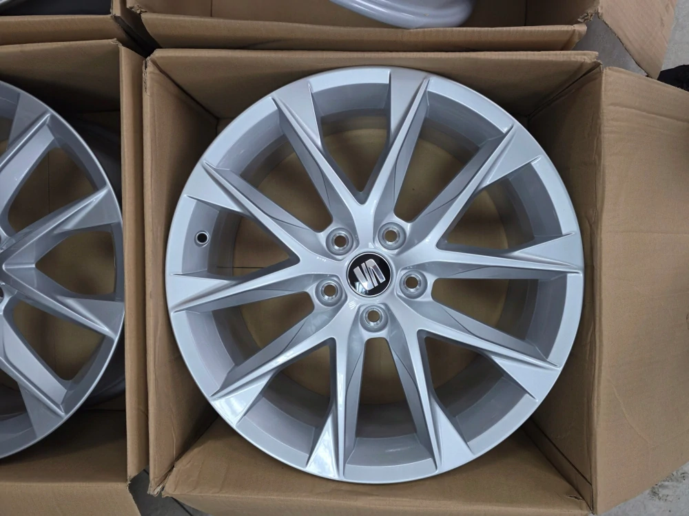 Seat Leon VW Golf 5x112 18" 5F0601025F