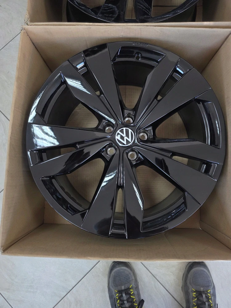 VW ID.4 ID.5 Skoda Enyaq iV Elroq 20"