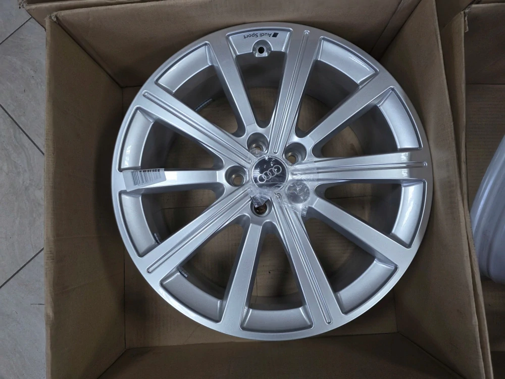 Audi RS Q3 Sportback 83A601025BE 19"