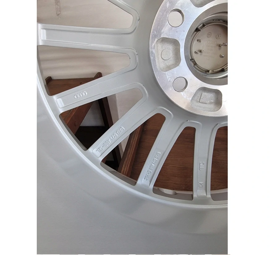Audi A4 S4 B8 A3 8P 8V 8K0071498 18"