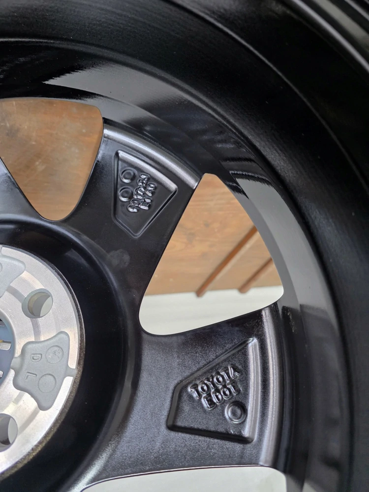 Toyota Aygo X Yaris III Prius C Suzuki Swift 17"