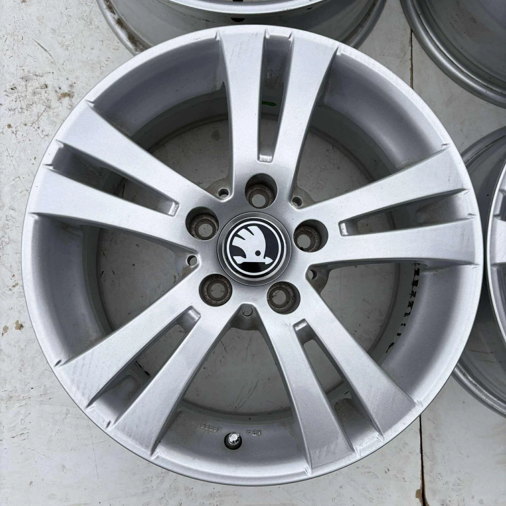 ALU KOLA ŠKODA OCTAVIA SUPERB YETI 16" DPH