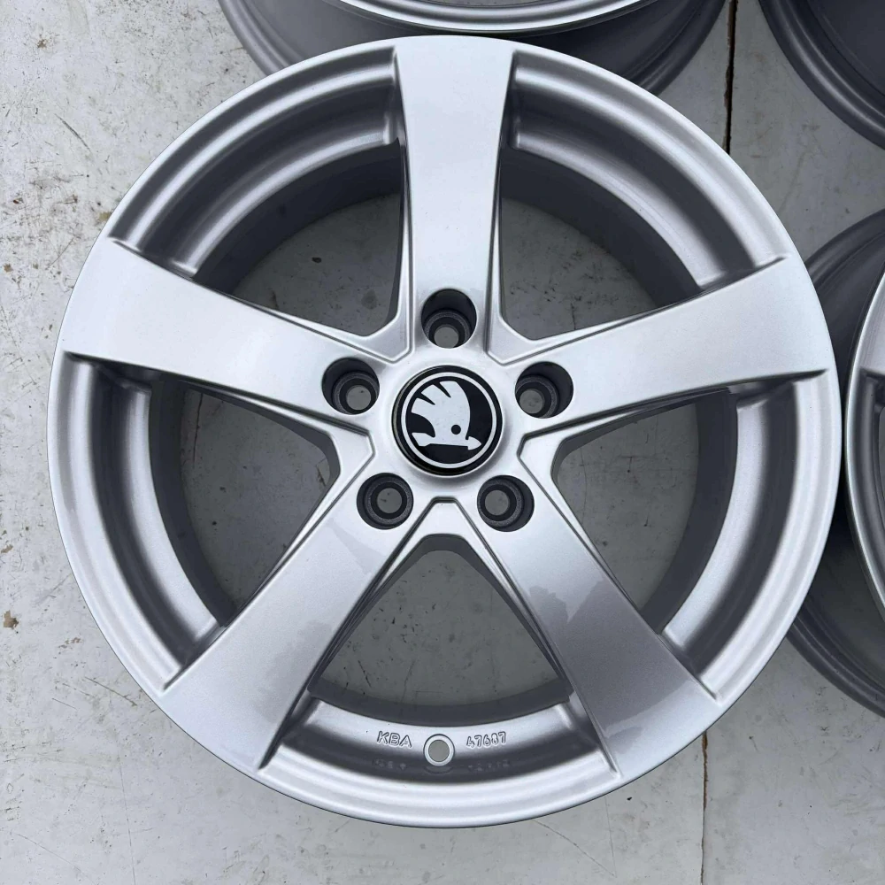 ALU KOLA ŠKODA OCTAVIA SUPERB YETI KAROQ 16" DPH
