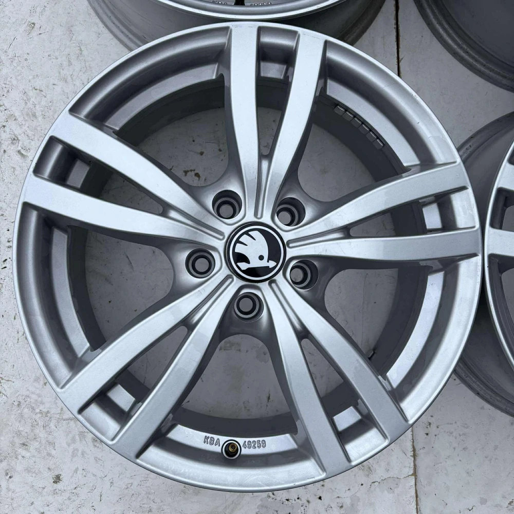 ALU KOLA ŠKODA SUPERB OCTAVIA KAROQ 17" DPH