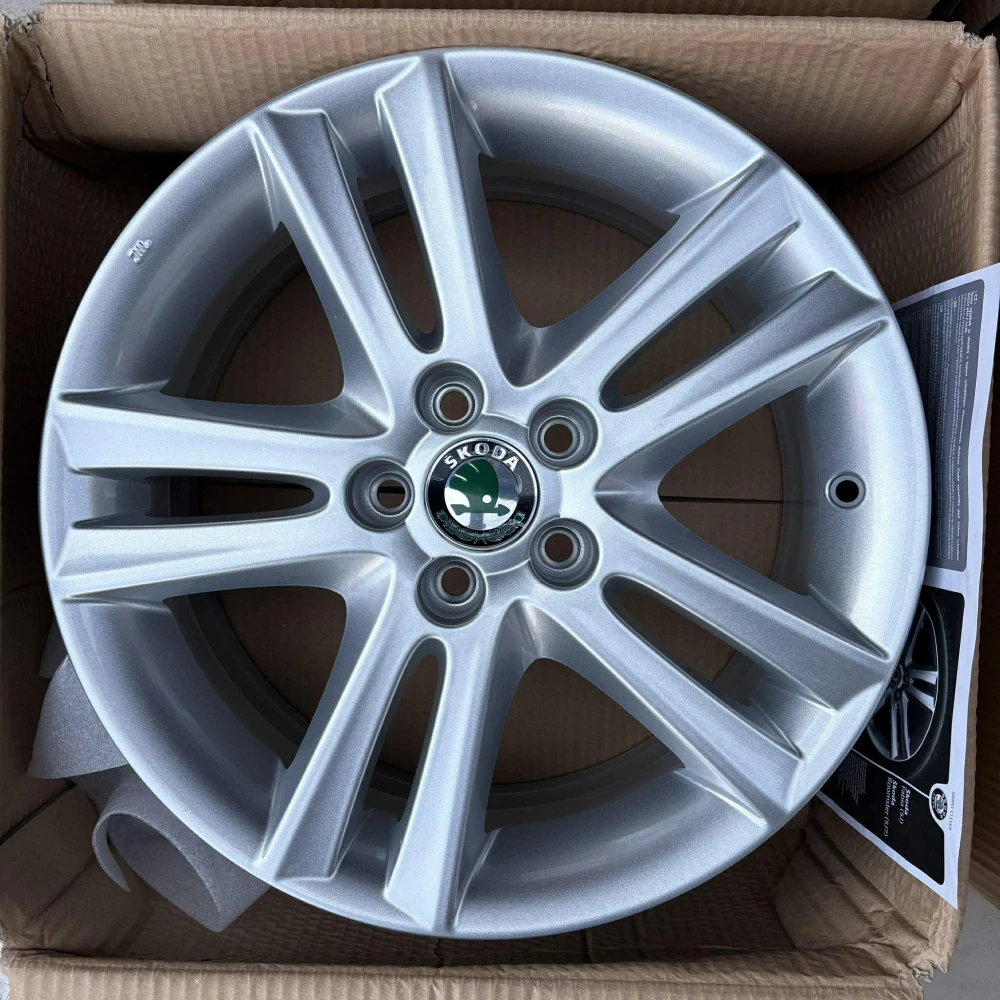 ŠKODA FABIA SCALA RAPID KAMIQ 16 NOVÉ DPH