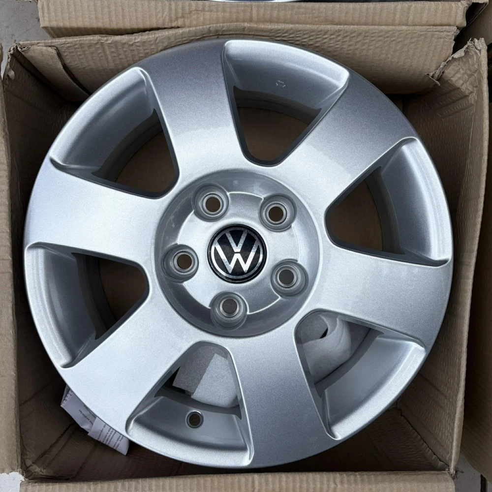NOVÁ ALU KOLA VW GOLF 15"